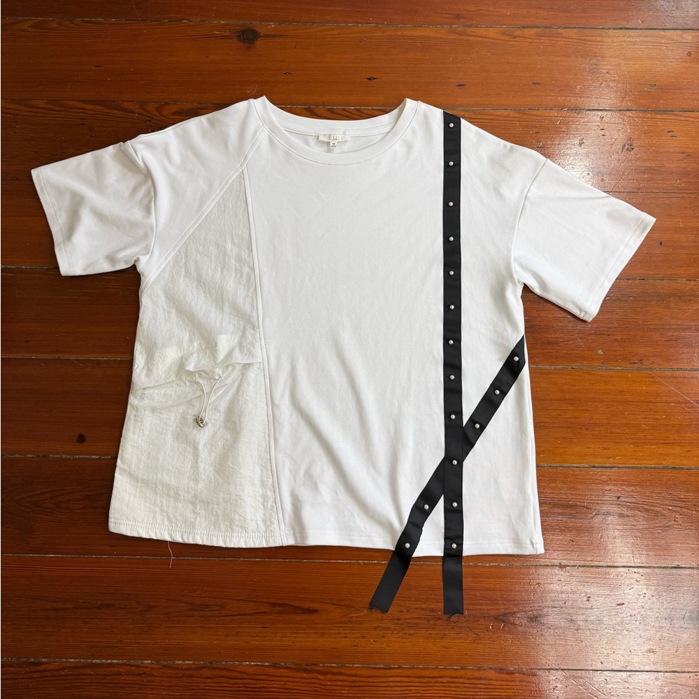 Joh Apparel Mixed Media Short Sleeve Top White Black Strap Pearl Detail Sz M 💚🍄